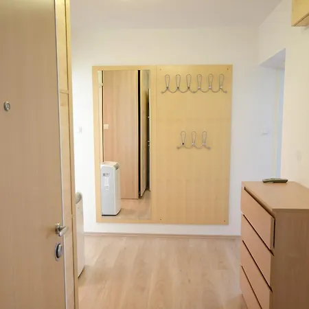 Apartment Near The Train Station