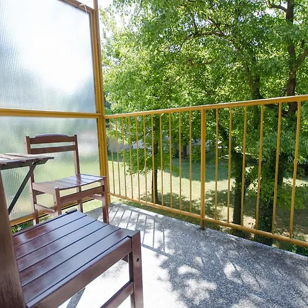 Apartment Near The Train Station *